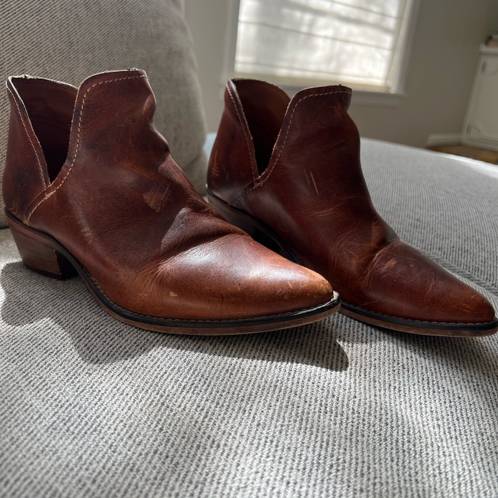 Steve Madden Austin Booties